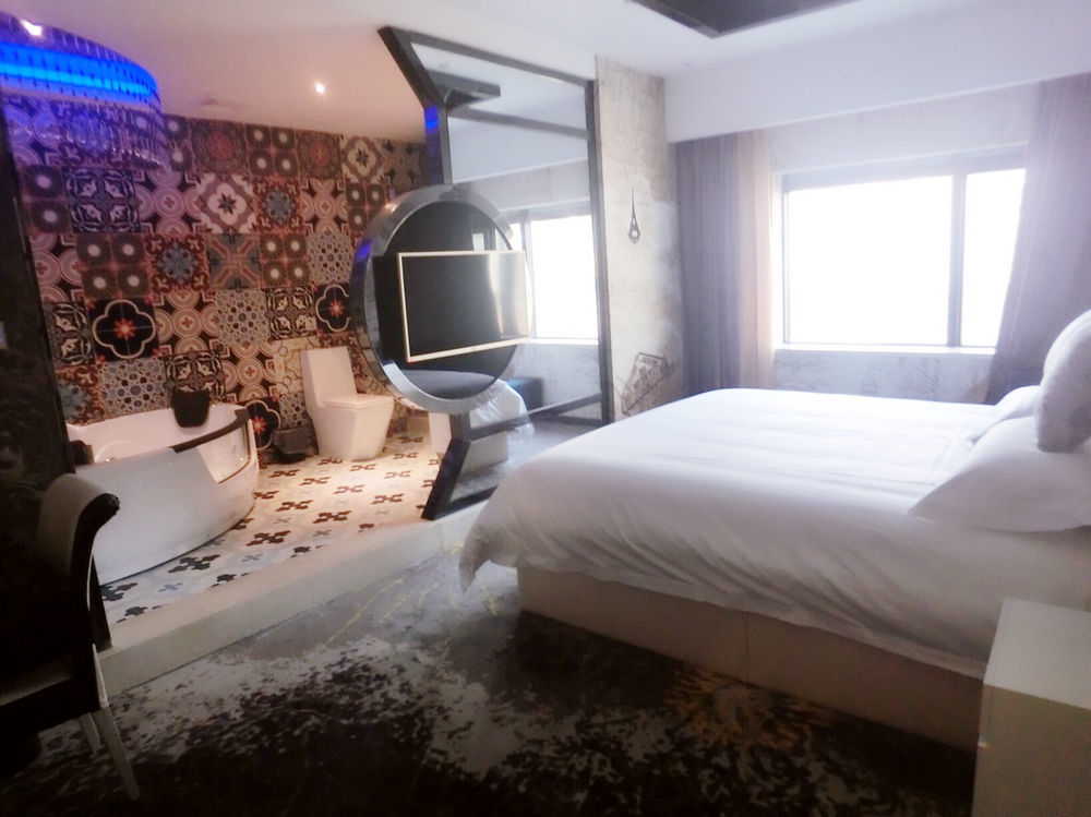 Yes Hotel Shanghai Exterior photo